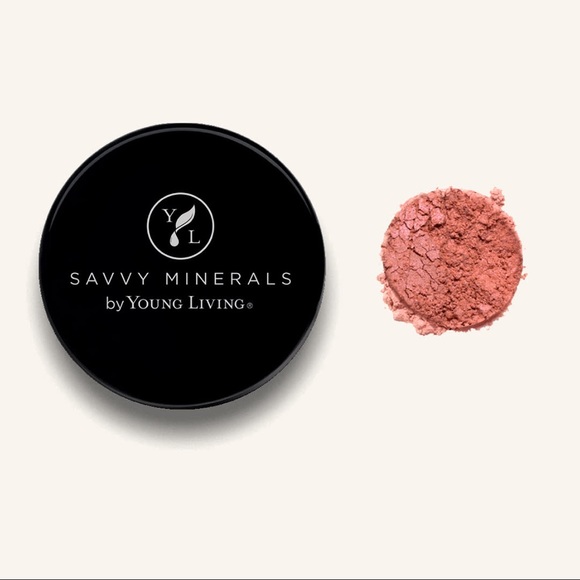 Young Living Savvy Minerals - Blush - Picture 2 of 2
